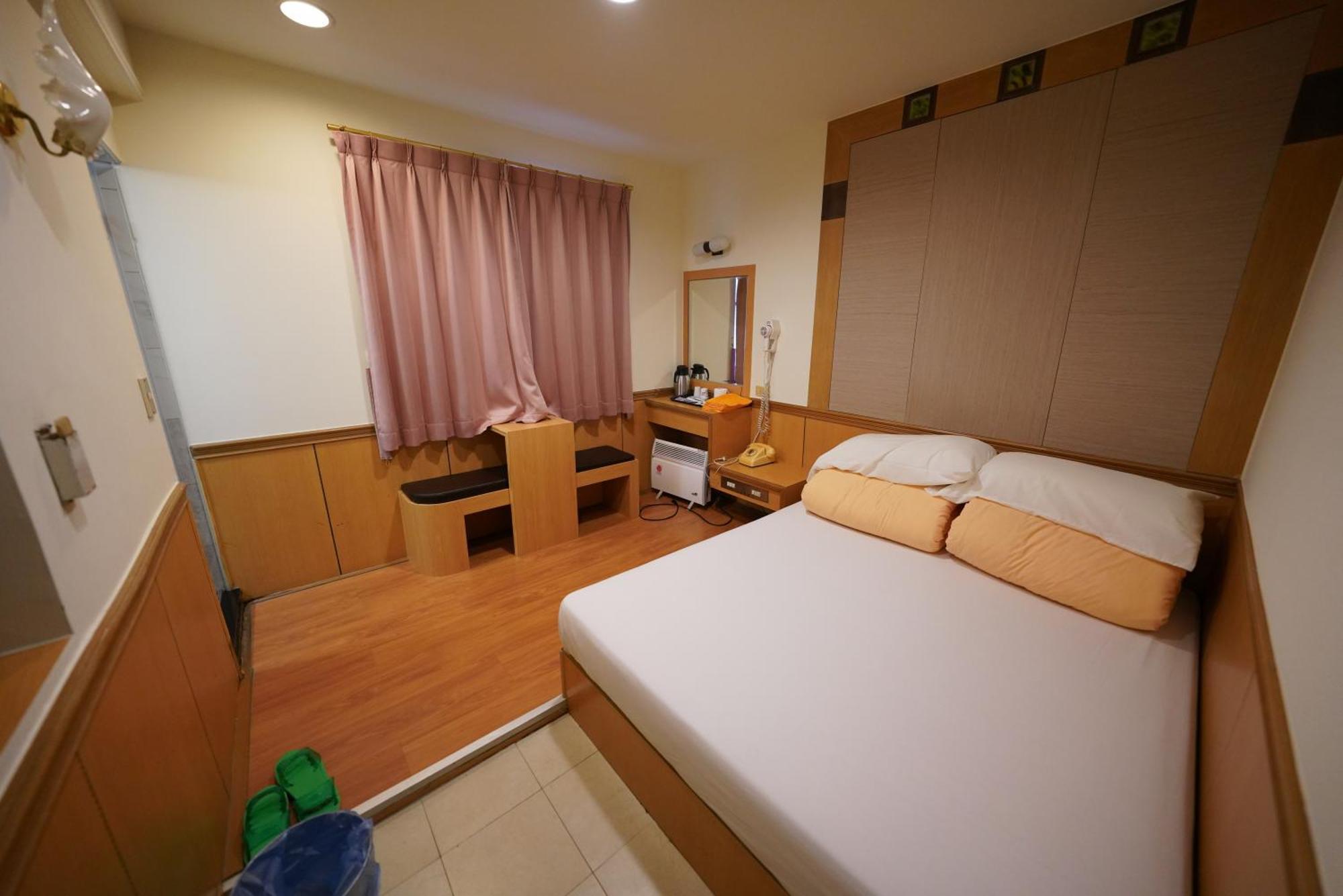 Wun Sun Hotel Čung-čeng Exteriér fotografie