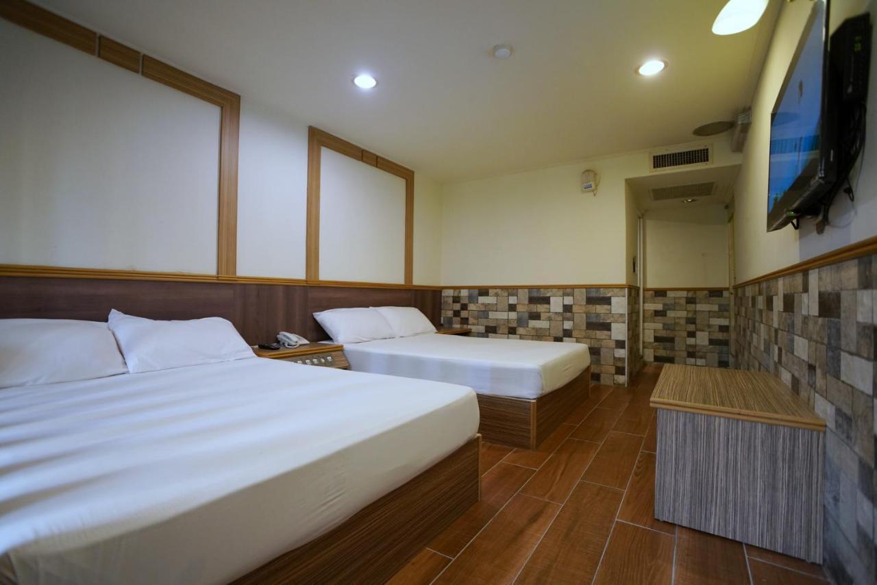 Wun Sun Hotel Čung-čeng Exteriér fotografie